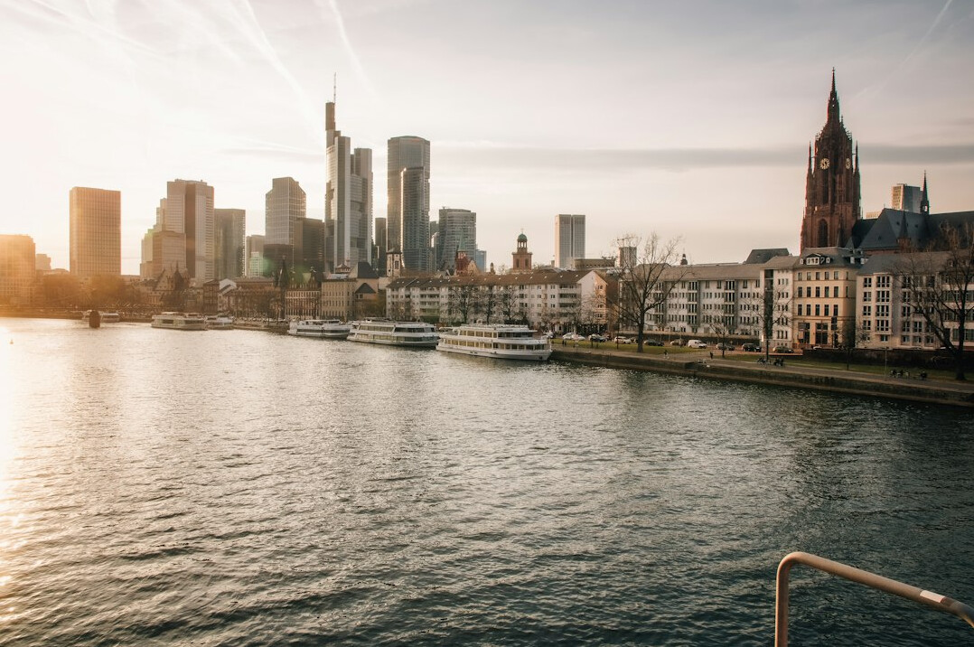 frankfurt main river